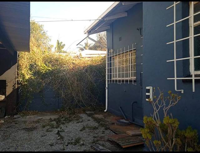 3 BEDROOM HOUSE FOR SALE IN WESTDENE